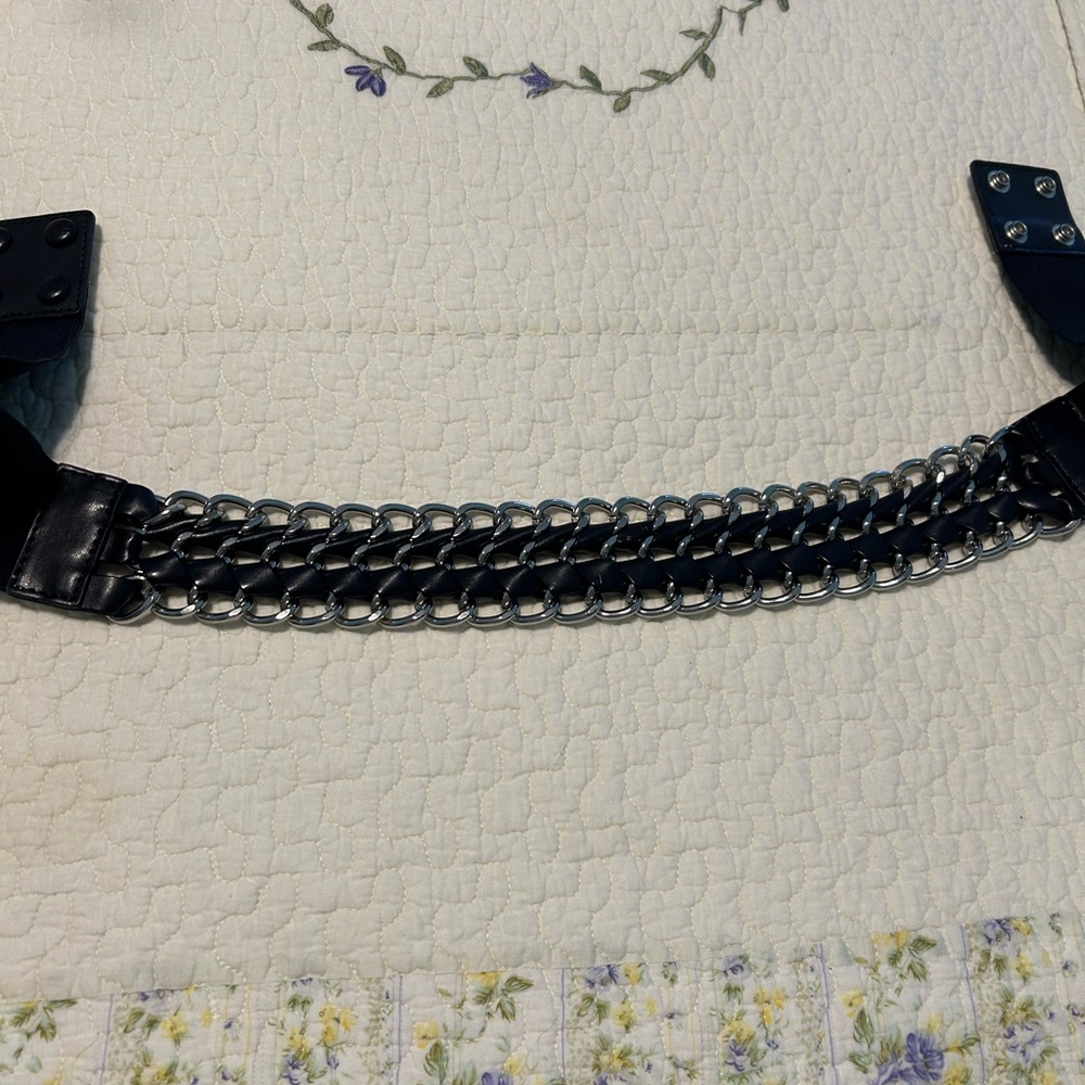 White House Black Market Blue and Silver Chain Belt